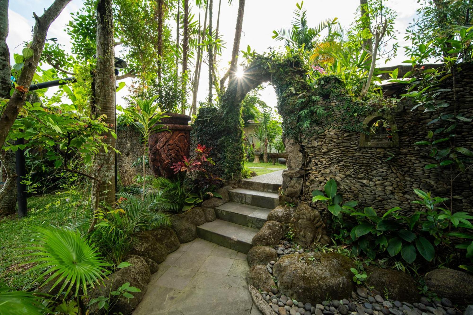 Kubu Sari Ubud Exteriör bild